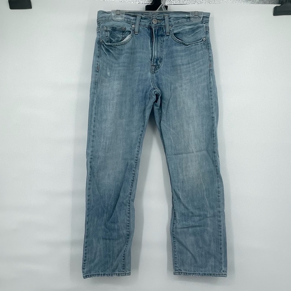 American Eagle light wash relaxed straight jeans